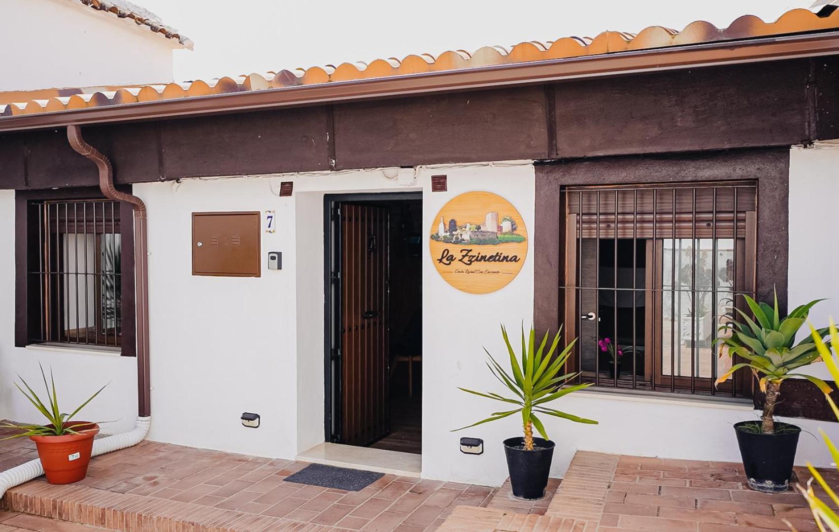 Casa Rural La Zzinetina Con Jacuzzi Constantina Extérieur photo